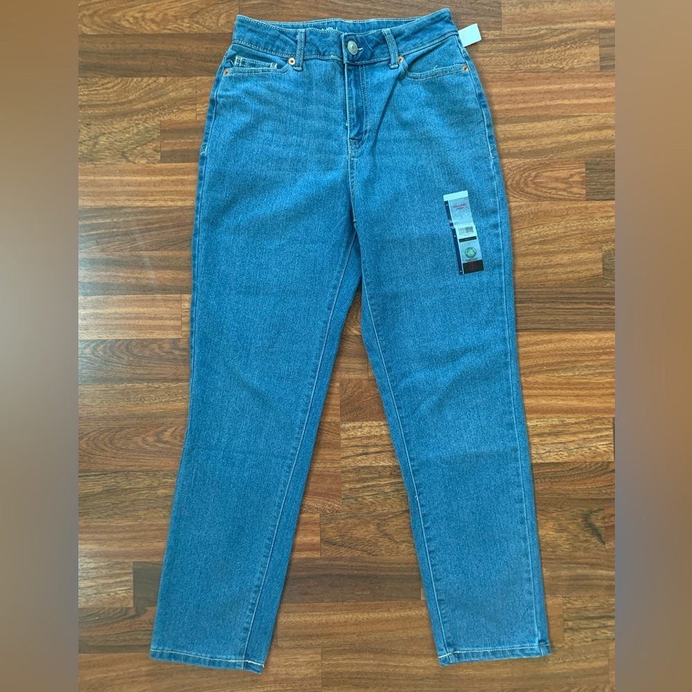 No Boundaries Juniors High Rise Mom jeans Sz 1 New Casual Comfy